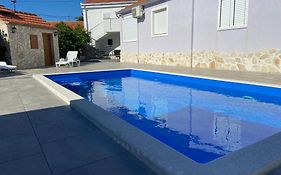 Holiday Home Nancy With Swimming Pool Vinišće Exterior photo