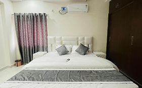 Viswanadhuni'S Antilia Comfort Stay Inn 3Bhk Hyderabad Exterior photo