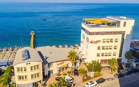 Aragosta Hotel & Restaurant Durrës Exterior photo