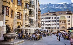 Altstadthotel Weißes Kreuz - In der Fußgängerzone Innsbruck Exterior photo