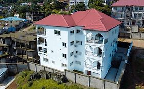 After 5 Apartment 1- 3 Spacious En-Suite Bedrooms Freetown Exterior photo