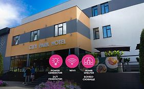 City Park Hotel By Chm Bila Zerkwa Exterior photo