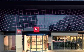 Hotel Ibis Paris Porte De Bercy Charenton-le-Pont Exterior photo