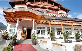 Hotel Union Toblach Exterior photo