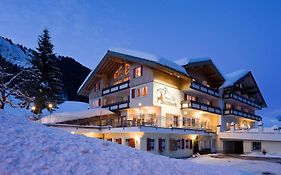 Hotel Steinbock Mittelberg Exterior photo