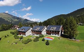 Hostel juhui Lenzerheide/Lai Exterior photo