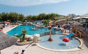 Hotel La Pinede Camping Grimaud Exterior photo