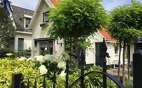 Pittoresque House Near The Beach Oostkapelle Exterior photo