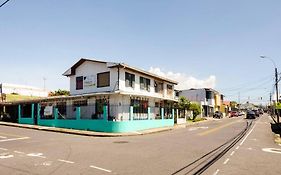 In The Wind Hostel And Guesthouse San José Exterior photo