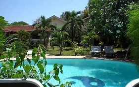 Frangipani Cottages Diani Beach Exterior photo