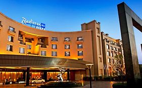 Hotel Radisson Blu Plaza Delhi Airport Neu-Delhi Exterior photo