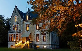 Bed and Breakfast Chateau La Thuiliere Saint-Front-de-Pradoux Exterior photo