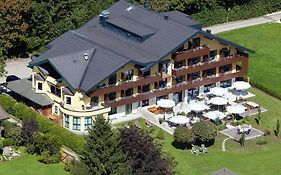 Hotel Aberseehof Sankt Gilgen Exterior photo