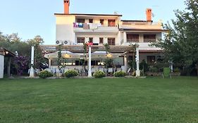 Bed and Breakfast Vera Bed&Breakfast Umag Exterior photo