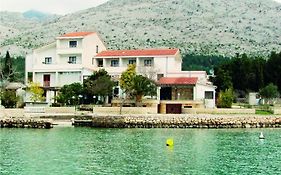 Bed and Breakfast Bed&Breakfast MIRAMAR Starigrad Paklenica Exterior photo