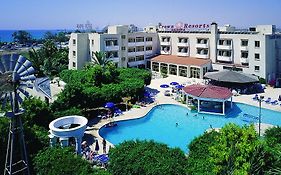 Crown Resorts Henipa Larnaka Exterior photo