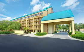 Quality Inn Near The Island Pigeon Forge Exterior photo