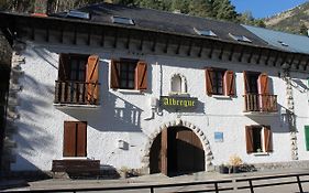 Hostel Albergue De Canfranc Estacion Exterior photo