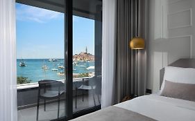 Hotel Delfin Rovinj Exterior photo