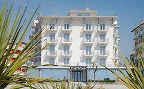 Hotel Monaco Caorle Exterior photo