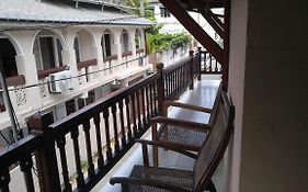 Bed and Breakfast Albert Guest - Galle Fort Exterior photo