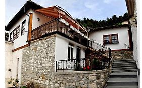 Ana Rest House Hostel Berat Exterior photo