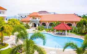 Vista Marina Hotel & Resort Olongapo Exterior photo