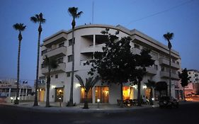 Elysso Hotel Larnaka Exterior photo