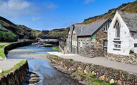 Hostel Yha Boscastle Exterior photo