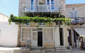 Botsis Guest House Hydra  Exterior photo