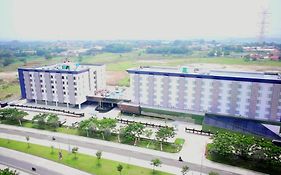 Sakura Park Hotel & Residence Cikarang Exterior photo