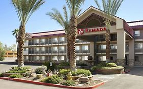 Ramada By Wyndham Tempe/At Arizona Mills Mall Exterior photo