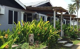 Motel Pondok Muara Chalet Pantai Cenang  Exterior photo