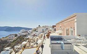 La Maltese Oia Luxury Suites Exterior photo