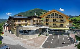 Hotel Garni ALPINA Saalbach Exterior photo