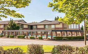 Comfort Inn Conference Center Hillsboro Exterior photo