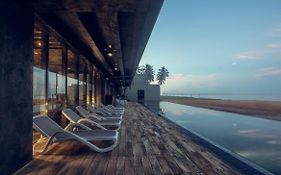 Hotel Pledge Scape Negombo Exterior photo