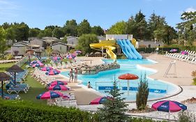 Hotel Camping Officiel Siblu Domaine De Dugny Onzain Exterior photo