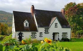 Georgian Garden Inn Windham Exterior photo