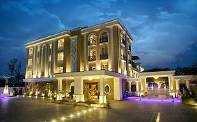 The Four Vedas Hotel&Resort Shiliguri Exterior photo