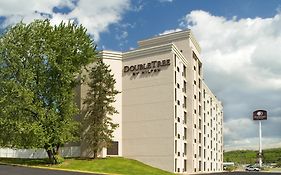 Hotel Doubletree By Hilton Pittsburgh - Meadow Lands Washington Exterior photo