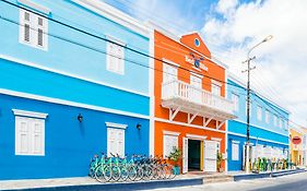 Hostel Bed & Bike Curacao Willemstad Exterior photo