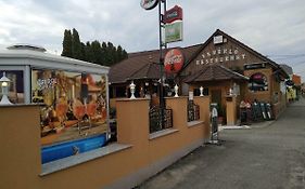 Fehérló Vendégház & Restaurant Bük Exterior photo