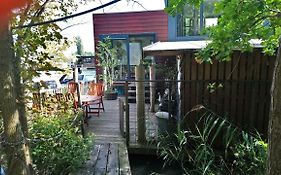 Bed and Breakfast Houseboat Vliegenbos Amsterdam Exterior photo