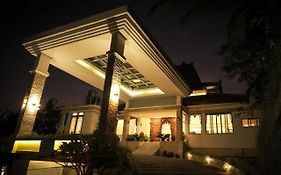 Ndalem Nuriyyat Villa, Spa & Skin Care Yogyakarta Exterior photo