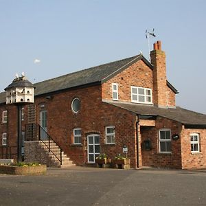 Hotel Wall Hill Farm Northwich Exterior photo