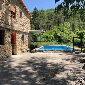 Villa Casas Rurales Arroyo De La Sierra Yeste Exterior photo