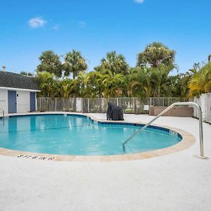 Motel 6-Fort Myers, FL North Fort Myers Exterior photo