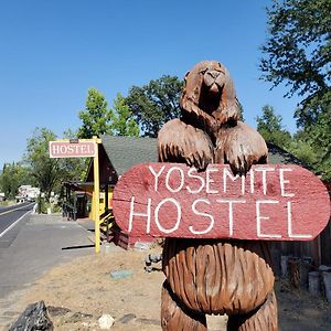 Yosemite International Hostel Groveland Exterior photo