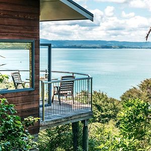 Villa Crosstrees Chalet - Seaview - Waiheke Holiday Unit Te Whau Bay Exterior photo